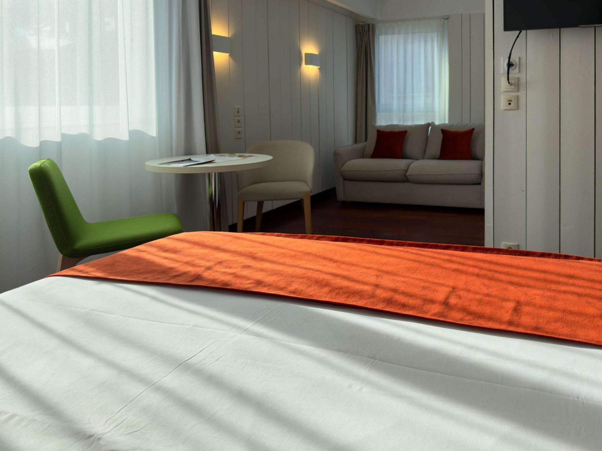 Mercure Dieppe La Presidence Exterior photo